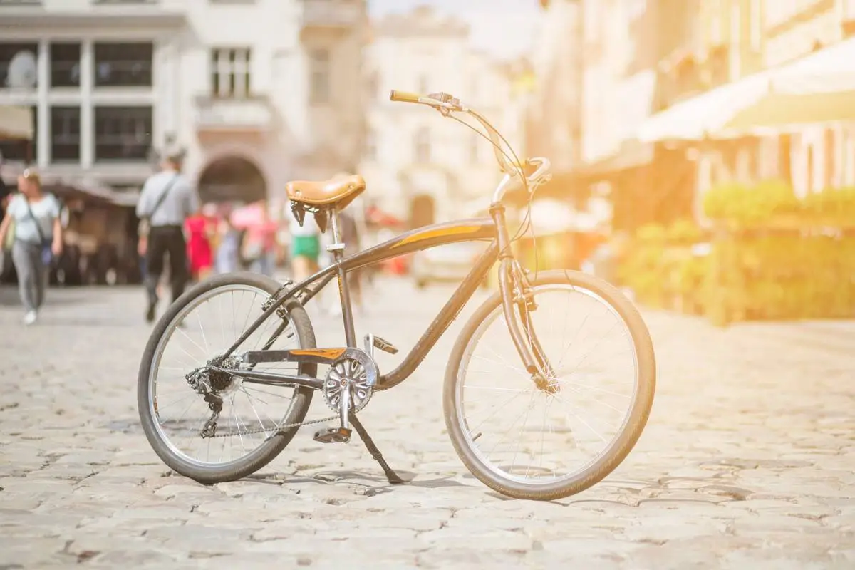 museos por Málaga en bicicleta